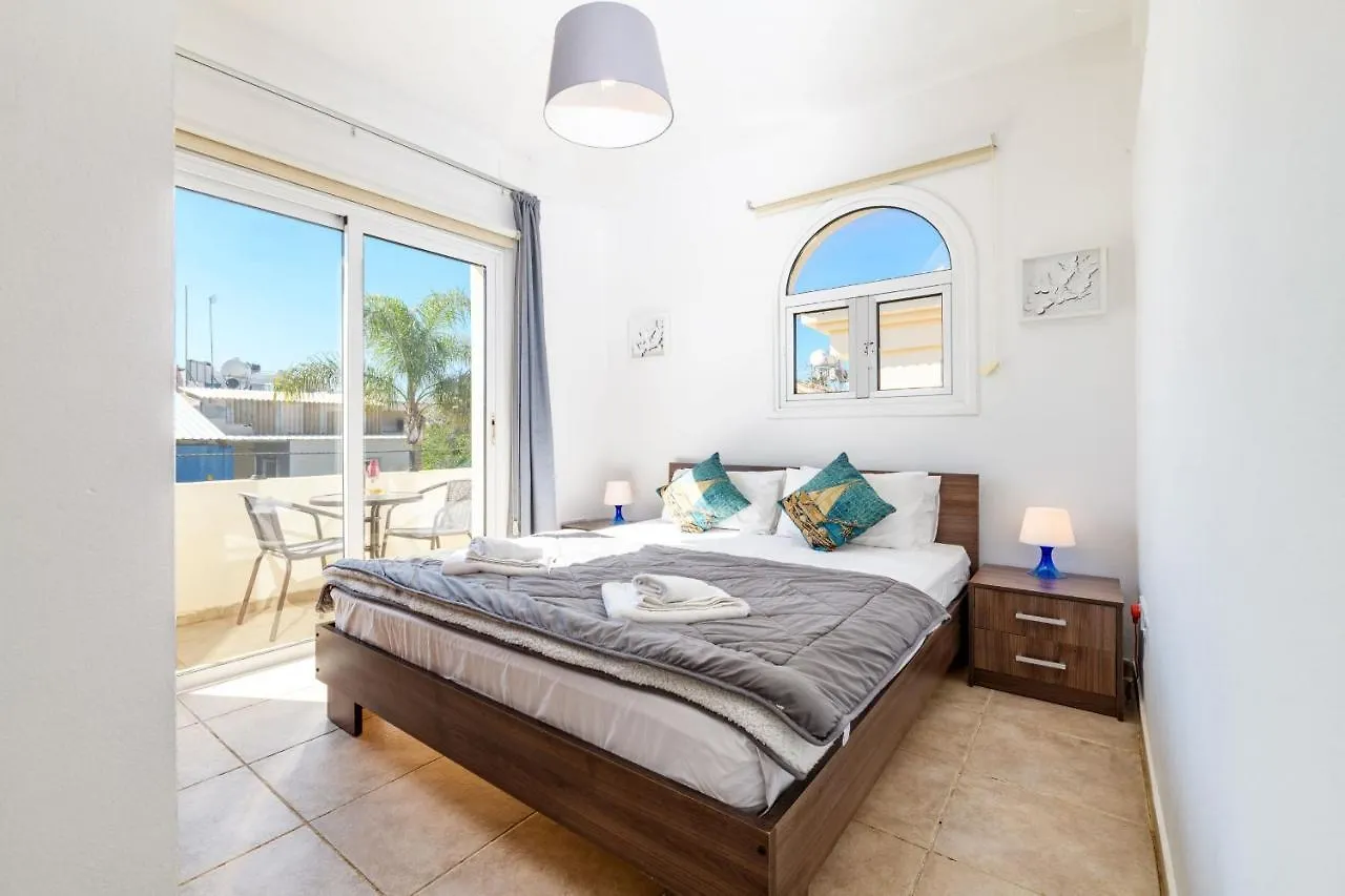 Villa Oscar بروتاراس